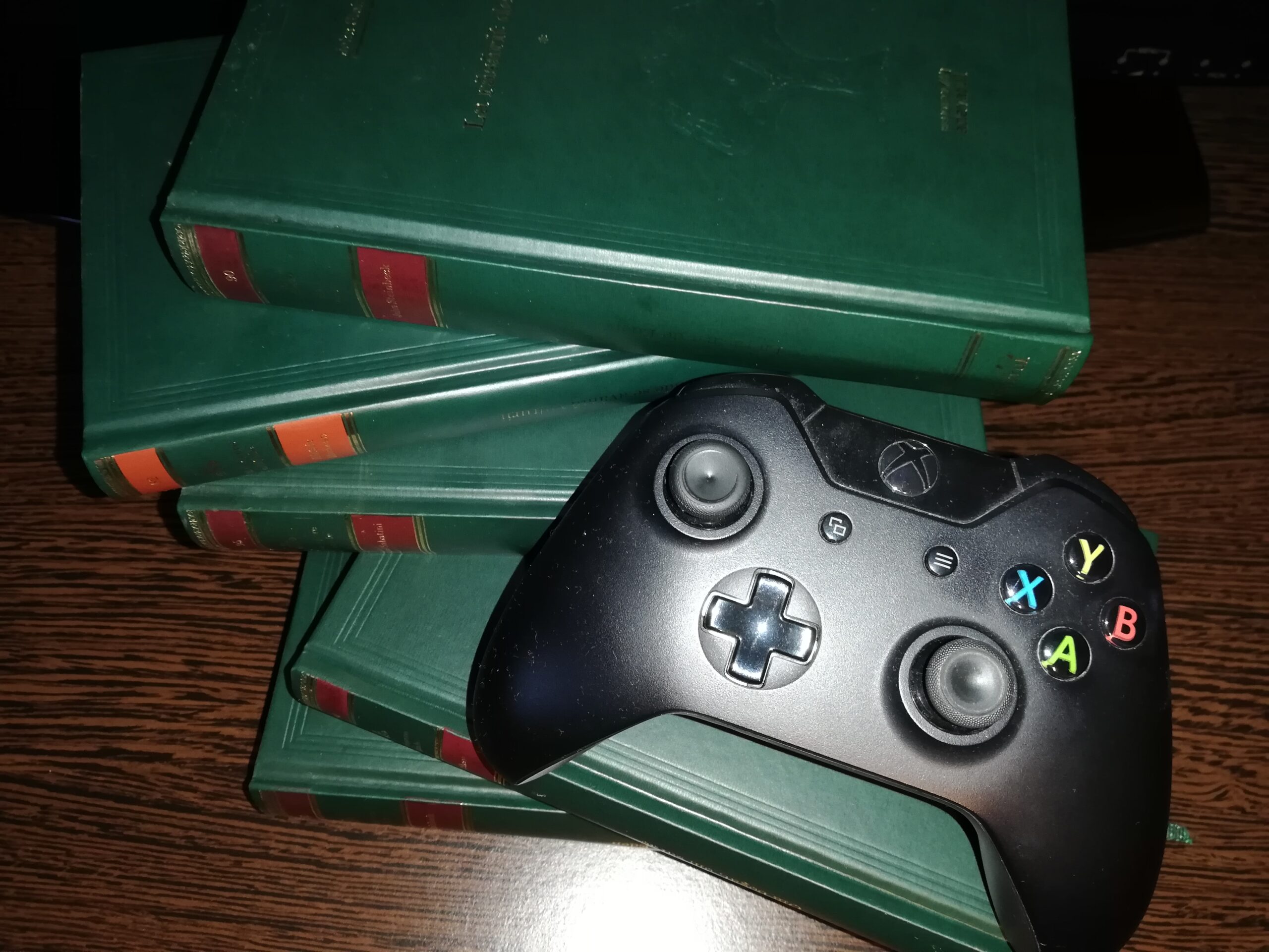 Cărți SF bune cu jocuri video adaptate Carti si jocuri vide